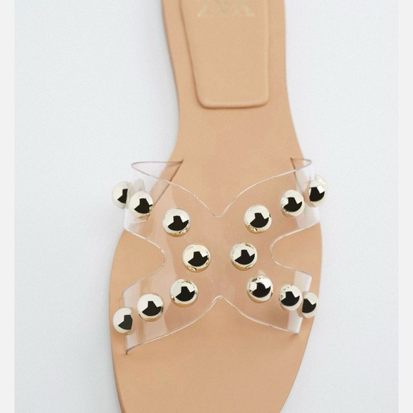 ZARA, Stylish Tan Sandals with Gold Accents - Picture 5 of 7